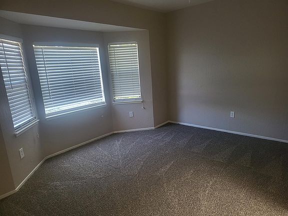 5th image of 1693 Valle Vista Ave