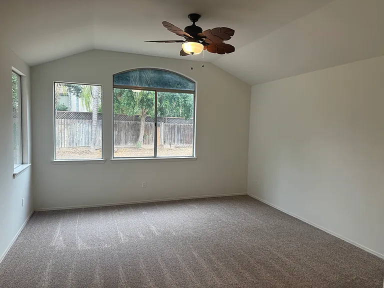 7270 N Gorma Ave — Photo 18