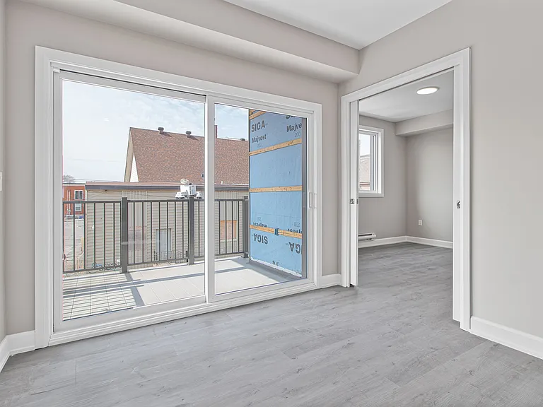 370 Cambridge St N #1 — Photo 6