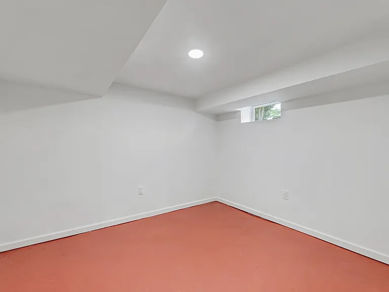 36 Benton Rd — Photo 10