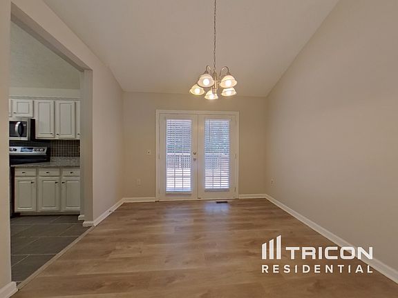 3rd image of 6236 Pine Ln
