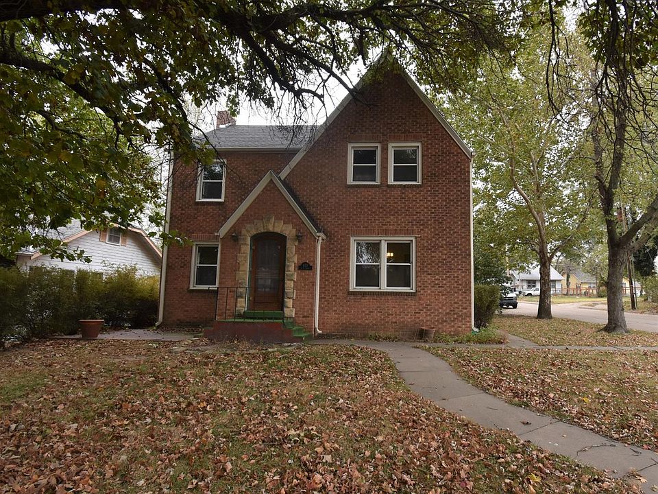 1st image of 400 NE 10th St