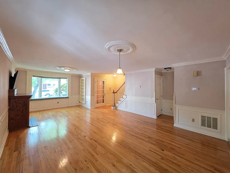 5 Wirt Ave — Photo 5