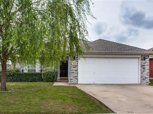 9044 Rushing River Dr, Fort Worth, TX 76118
