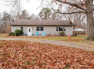 23 Shirley Ln, Stuarts Draft, VA 24477