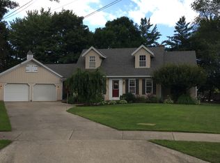 185 W 37th St, Holland, MI 49423