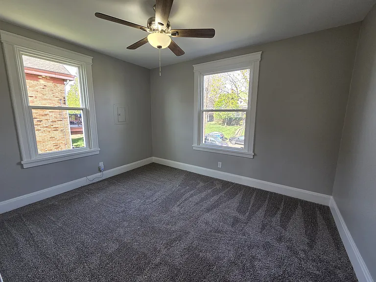 810 Pedretti Ave — Photo 5