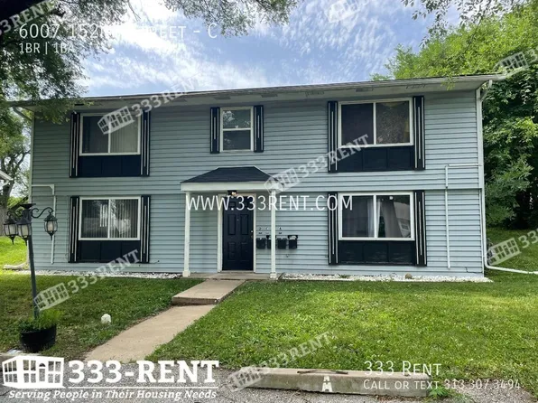 6007 E 152nd St APT C, Grandview, MO 64030
