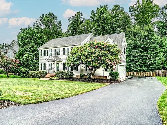 3rd image of 11149 Carrington Green Dr