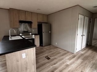 7803 Saint Andrews Church Rd TRAILER 13, Louisville, KY 40214