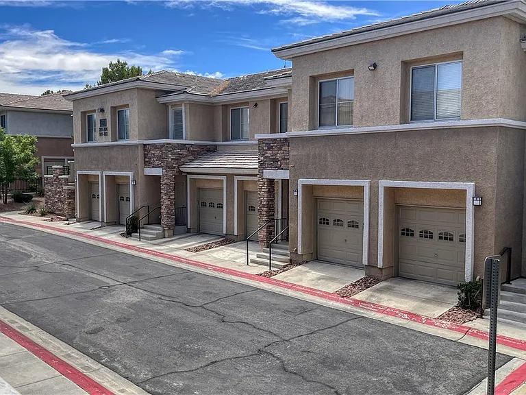 804 Peachy Canyon Cir #201 — Photo 42