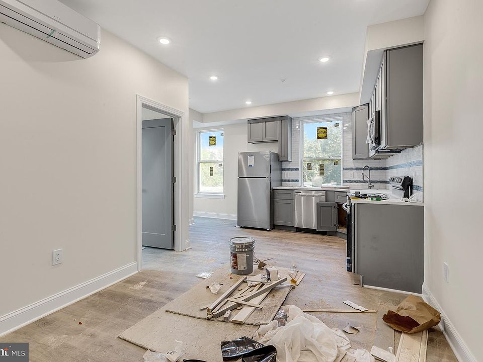 1st image of 511 E Gorgas Ln #2R