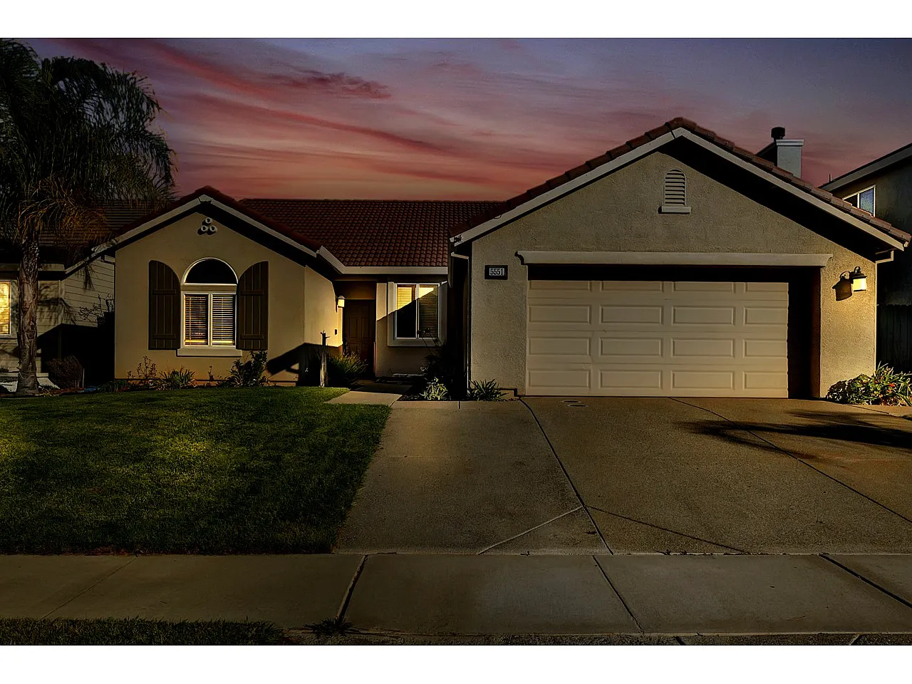 5551 Meadow Brook Way photo 1