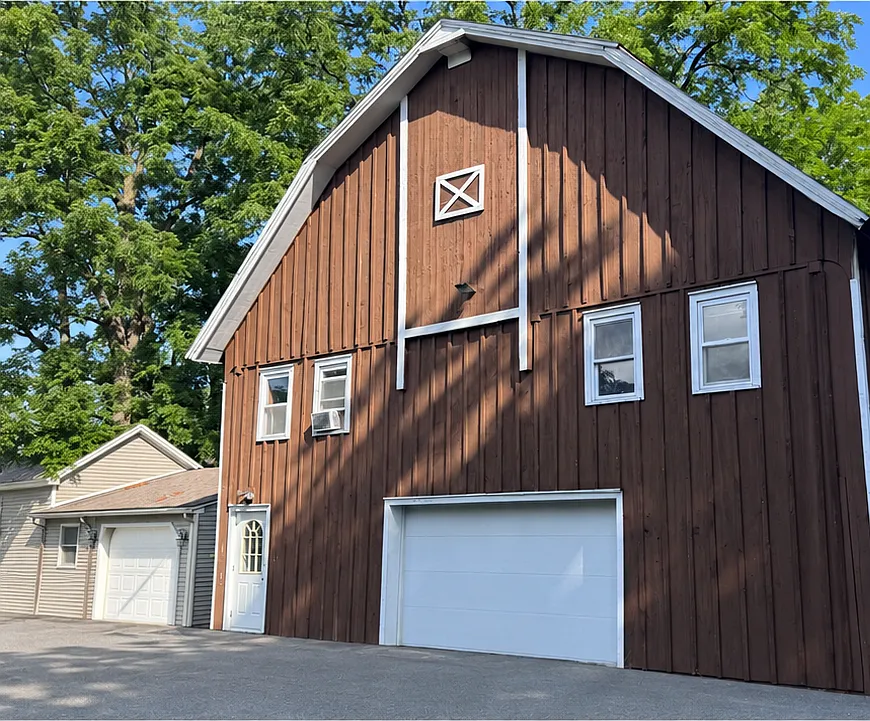 3 bed, 1.5 bath, 1500 sqft, $2,800 — Photo 1