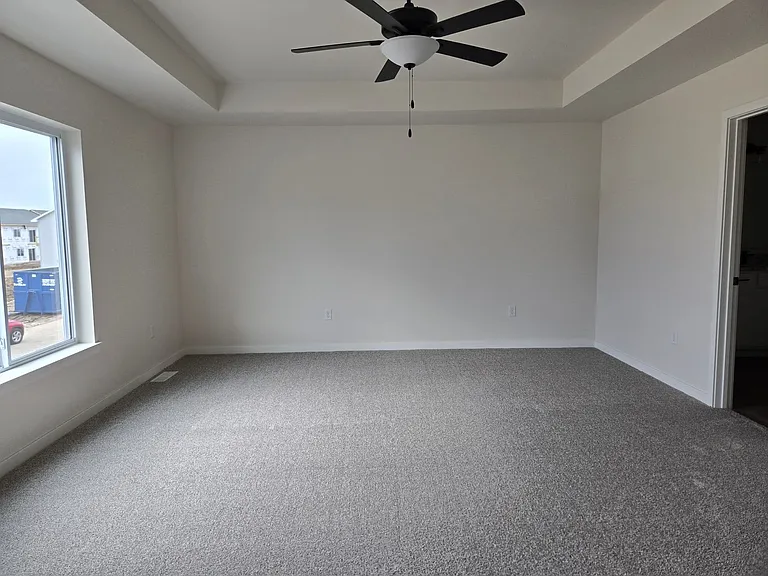 1608-1630 Aspen Ct NE — Photo 32