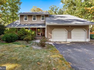 207 Crest Rd, Marlton, NJ 08053