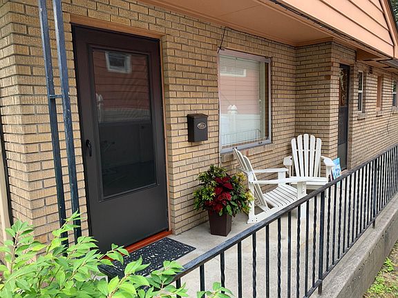 3rd image of 1118 W 12th Ave