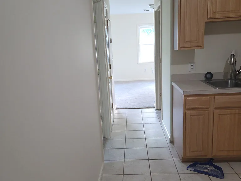 1638 Garfield Ave #1 — Photo 5