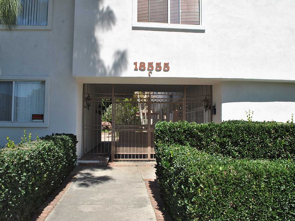 1st image of 18555 Collins St APT C17