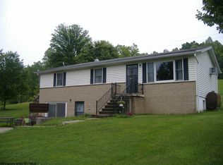 1520 Sand Run Rd, Philippi, WV 26416