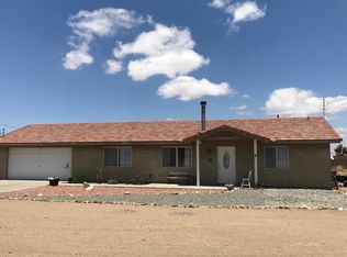 10735 Valencia St, Oak Hills, CA 92344