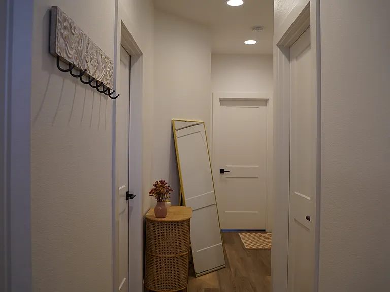 NE McDonald Ln — Photo 7
