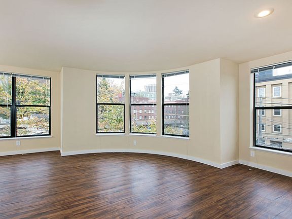 4th image of 1505 Queen Anne Ave N APT 3B