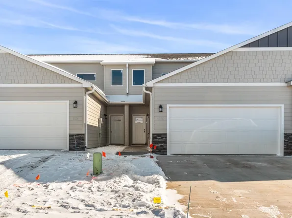 8106 E Tencate Pl, Sioux Falls, SD 57110