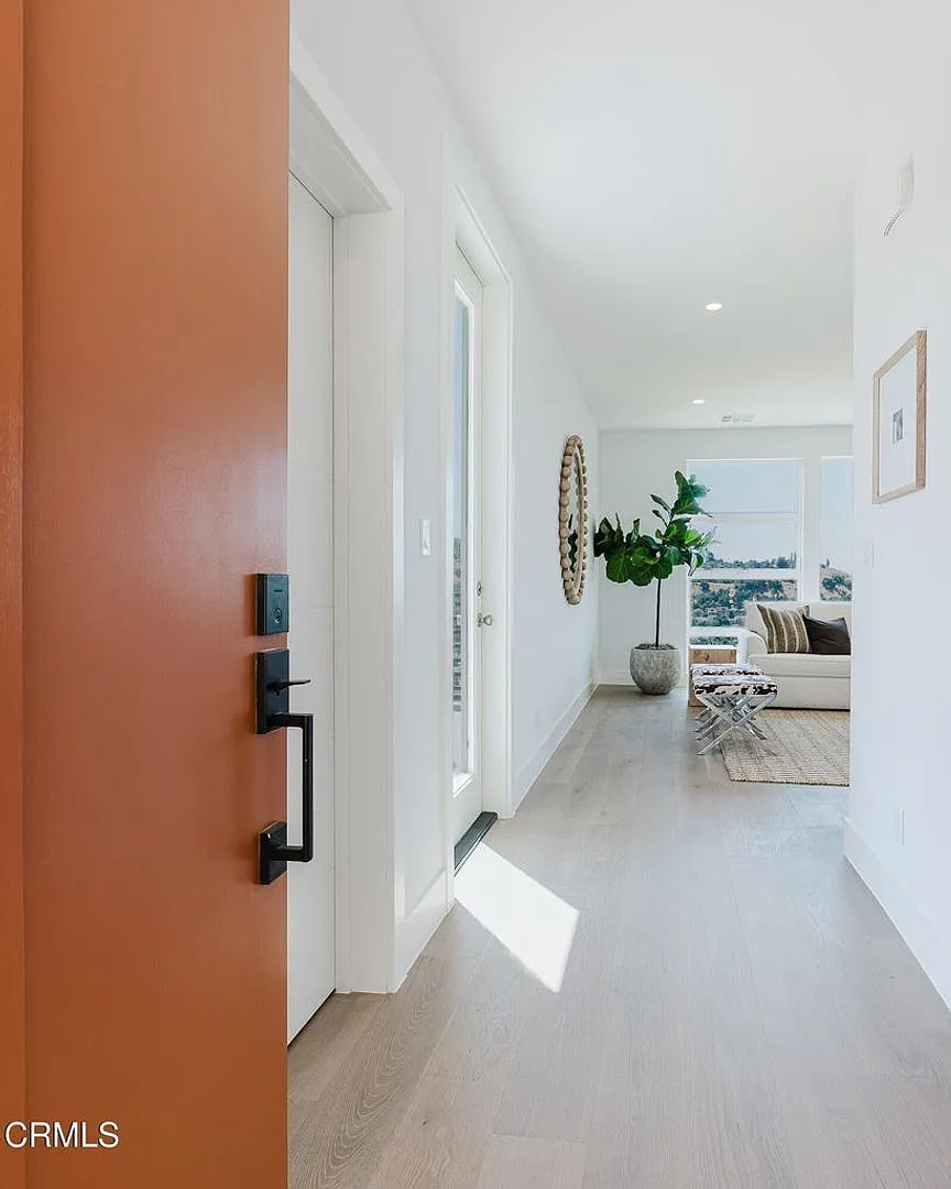For Lease | Your Hillside Retreat in Northeast LA — Photo 1