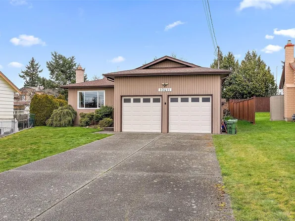 10411 Finch Pl, Sidney, BC V8L 4P7