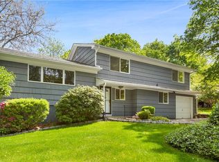 66 Fairview Pl, Cortlandt Manor, NY 10567