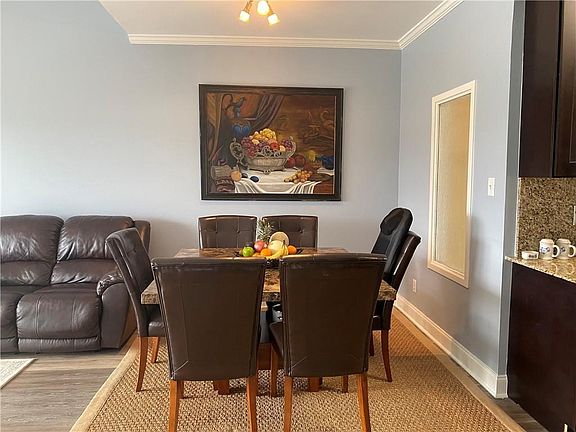 2nd image of 963 Marina Dr APT 5