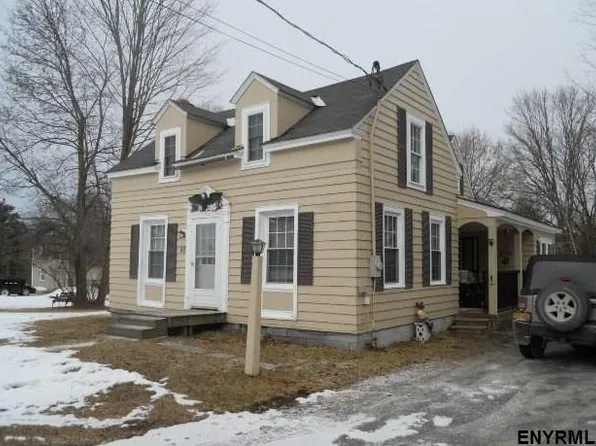 92 Fort Edward Rd, Fort Edward, NY 12828