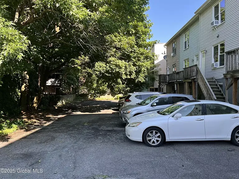 106 Morris St #2 — Photo 2