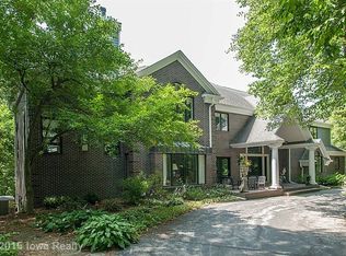 12820 Cardinal Ln, Urbandale, IA 50323