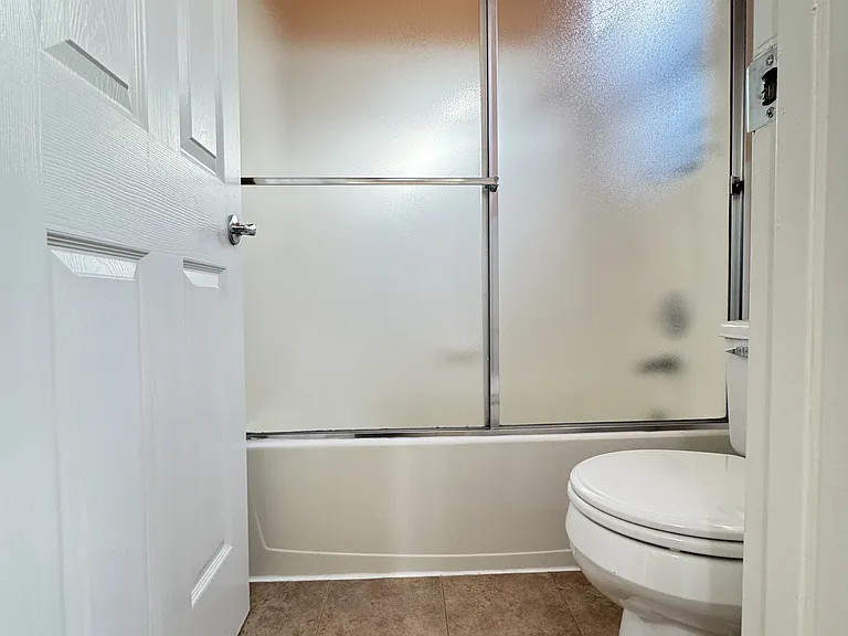 15680 Atlantus Ave — Photo 11
