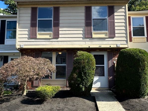 44 Waterview Ct