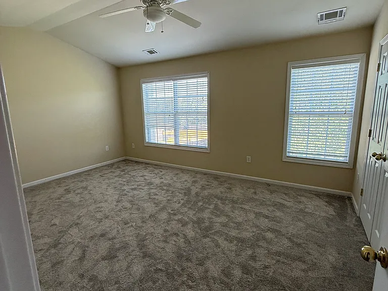 35 Annacey Pl — Photo 12