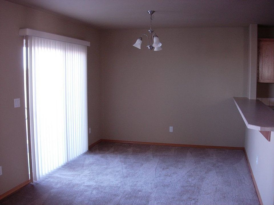 2nd image of 2904 SW Indian Cir