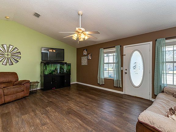 4th image of 27214 TWELFTH Avenue W