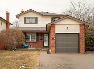 138 Seneca Ave, Oshawa, ON L1G7S6