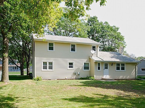 5th image of 714 Green Valley Ave