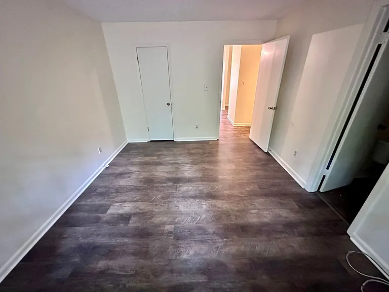 505 Chateau Dr SE — Photo 5