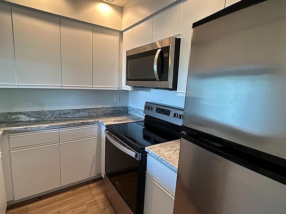 5th image of 2815 S Woodrow St #D-4