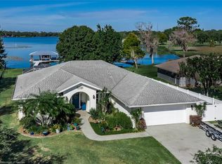 28 Diamond Bay Dr, Lake Placid, FL 33852