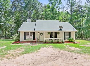 371 Hawks Nest Dr, Greenville, GA 30222