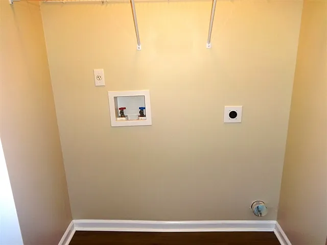 9029 Robins Nest Way — Photo 18