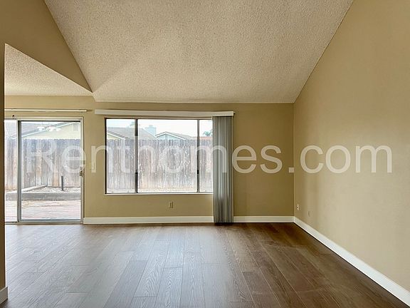 3rd image of 10594 Dabney Dr