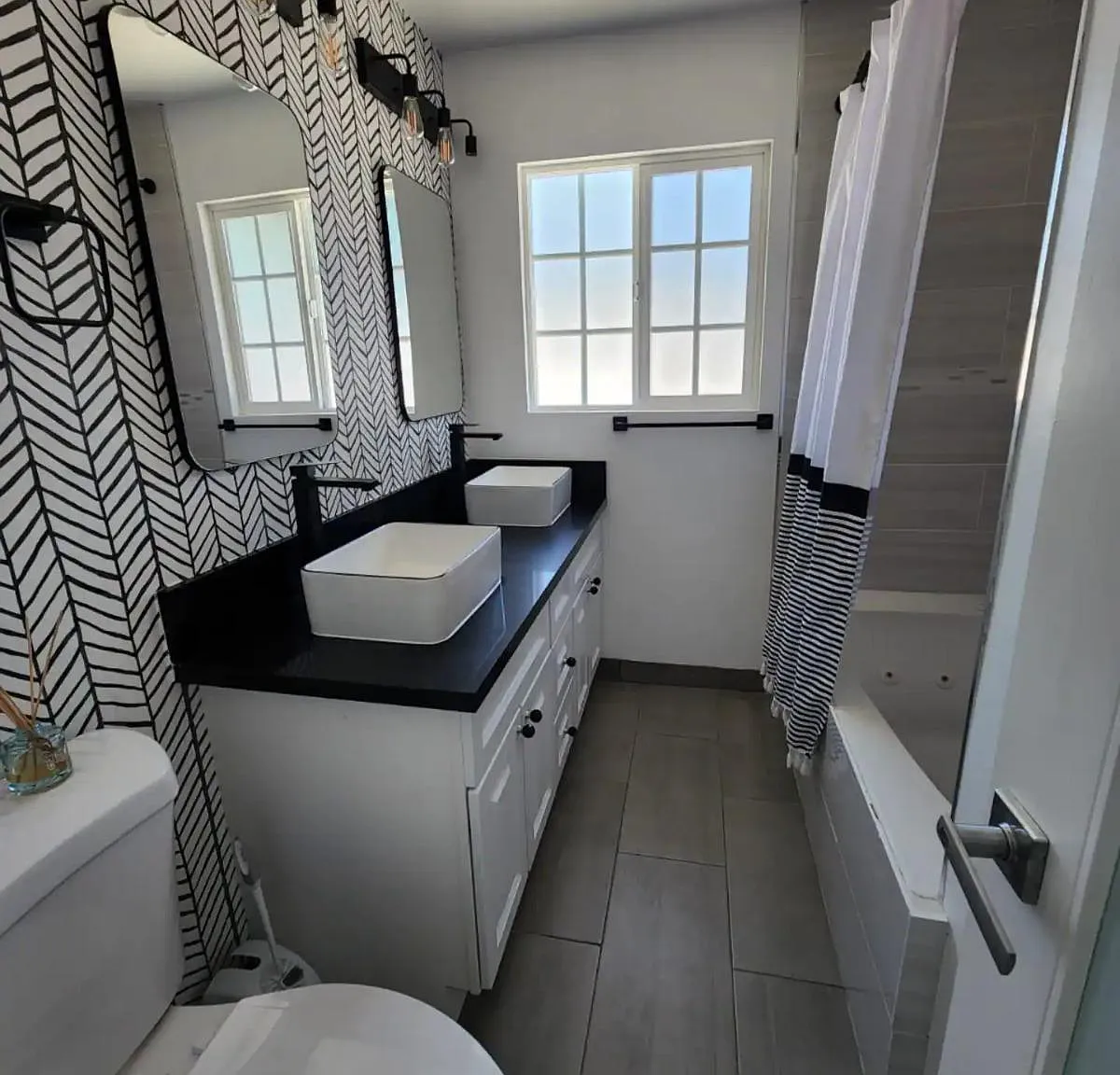 7814 McLaren Ave — Photo 4