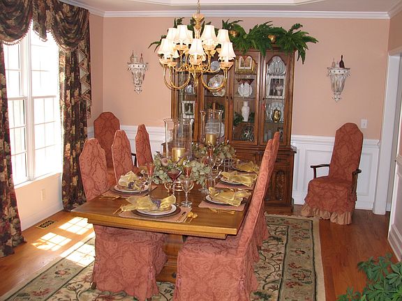 Formal dining room